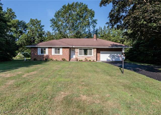 Property at 5826 Basswood Dr, Lorain, OH 44053, 3 beds, 3 baths