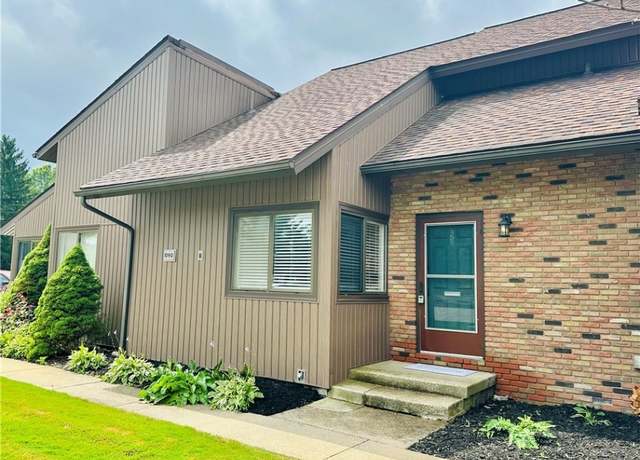 Property at 1090 Fleetwood Dr, Northfield, OH 44067, 3 beds, 2 baths