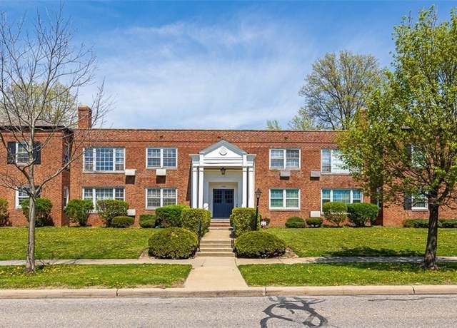 Property at 17007 Van Aken Blvd #2, Shaker Heights, OH 44120, 2 beds, 1.5 baths
