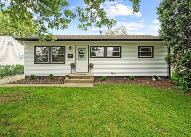 Property at 1432 Ellwood Ave SW, Canton, OH 44710, 3 beds, 1 bath