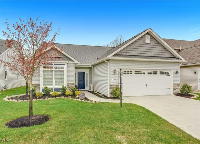 Property at 14470 Baywood Ln, Strongsville, OH 44136, 3 beds, 2 baths