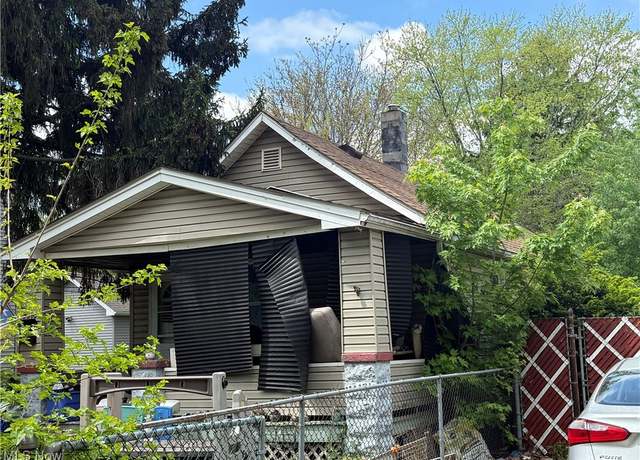Property at 3310 W 54th St, Cleveland, OH 44102, 3 beds, 1 bath