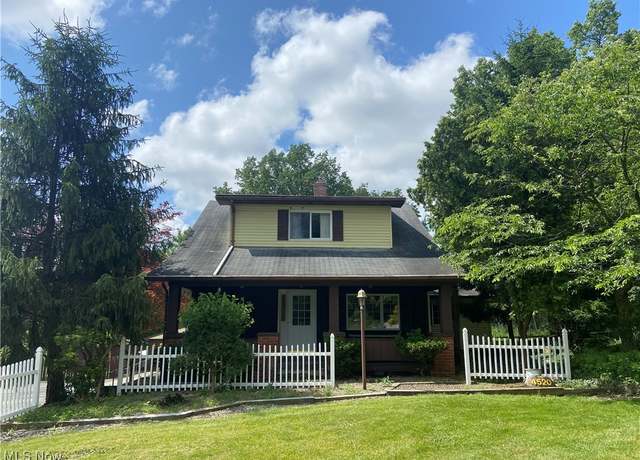 Property at 4520 E Wallings Rd, Broadview Heights, OH 44147, 3 beds, 2 baths