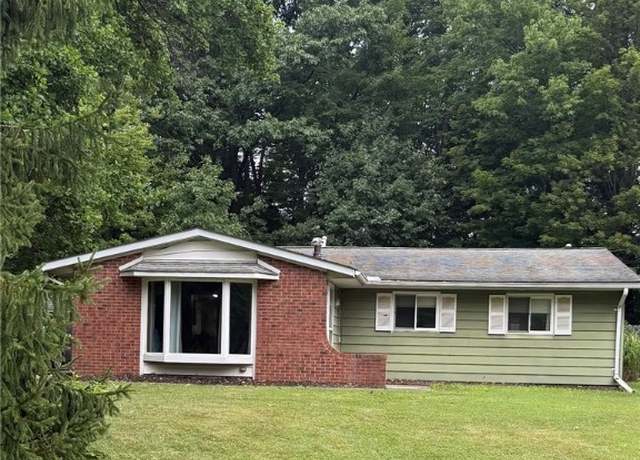 Property at 1053 Thistleridge Dr, Macedonia, OH 44056, 4 beds, 1.5 baths