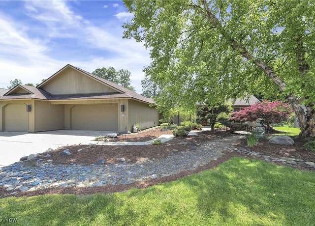 Property at 32539 Bridgestone Dr, North Ridgeville, OH 44039, 3 beds, 2.5 baths