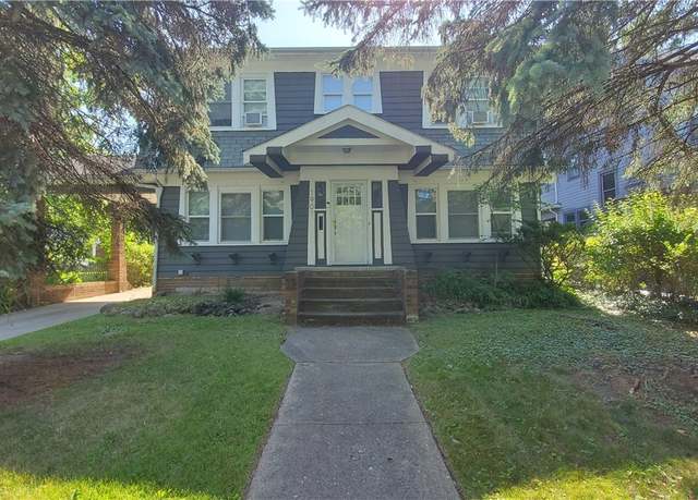 Property at 1901 Parkway Dr, Cleveland Heights, OH 44118, 4 beds, 1.5 baths
