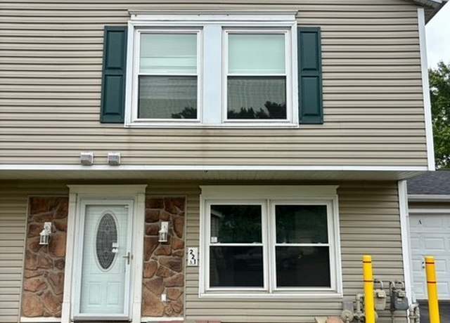 Property at 221 Canterbury Unit A38, Medina, OH 44256, 3 beds, 1 bath