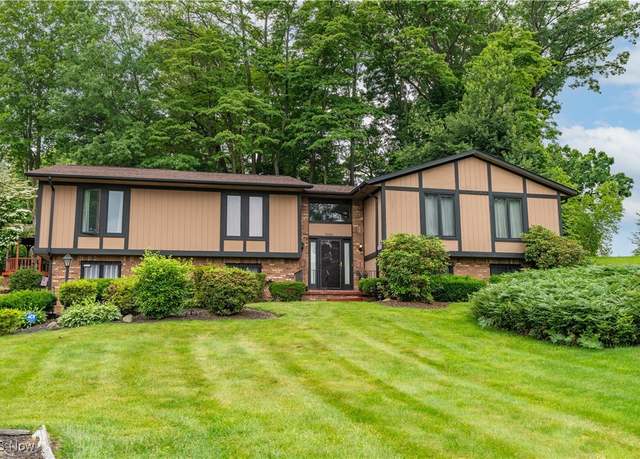 Property at 5084 Tralee Cir NW, North Canton, OH 44720, 3 beds, 3 baths