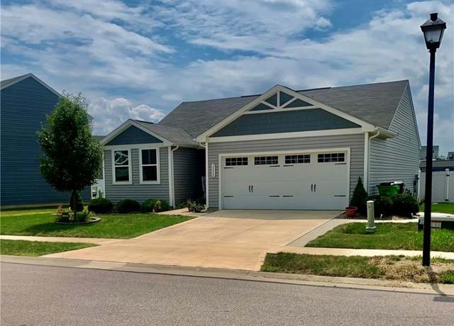 Property at 2608 Bishop Oval, Barberton, OH 44203, 3 beds, 2 baths