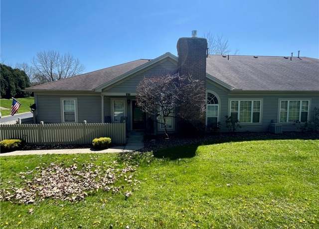 Property at 47 Woodland Chase Blvd, Niles, OH 44446, 2 beds, 2 baths
