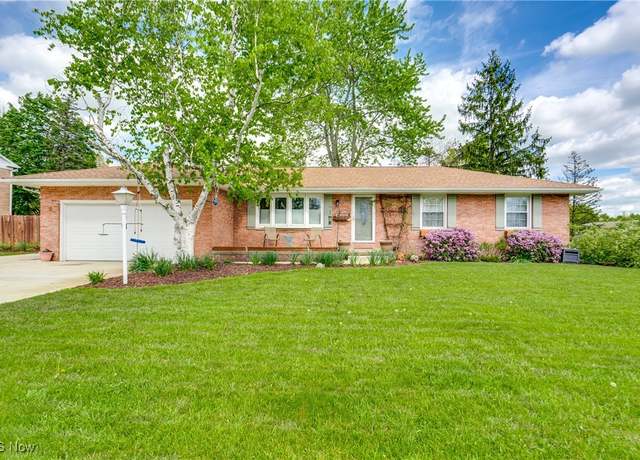 Property at 349 Wyoga Lake Blvd, Cuyahoga Falls, OH 44224, 3 beds, 2 baths