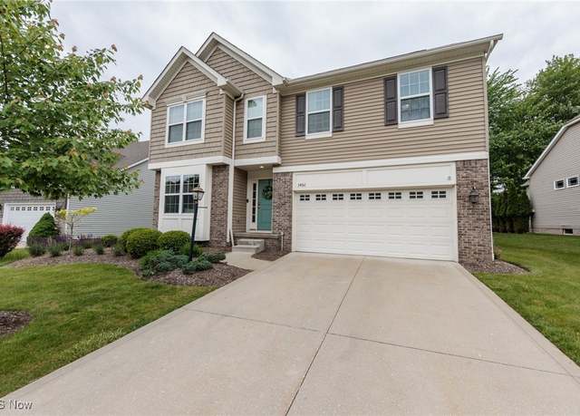 Property at 3460 Stillwood Blvd, Stow, OH 44224, 4 beds, 3 baths