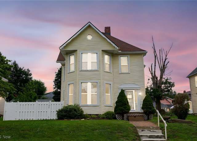 Property at 519 Thurman St, Zanesville, OH 43701, 5 beds, 3 baths