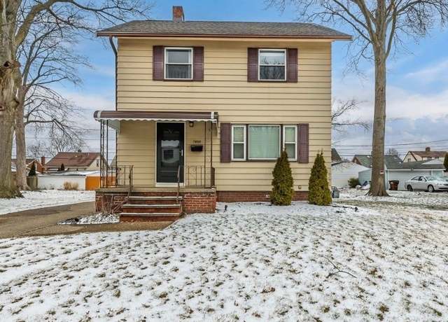 Property at 7800 Lanyard Dr, Parma, OH 44129, 3 beds, 1.5 baths