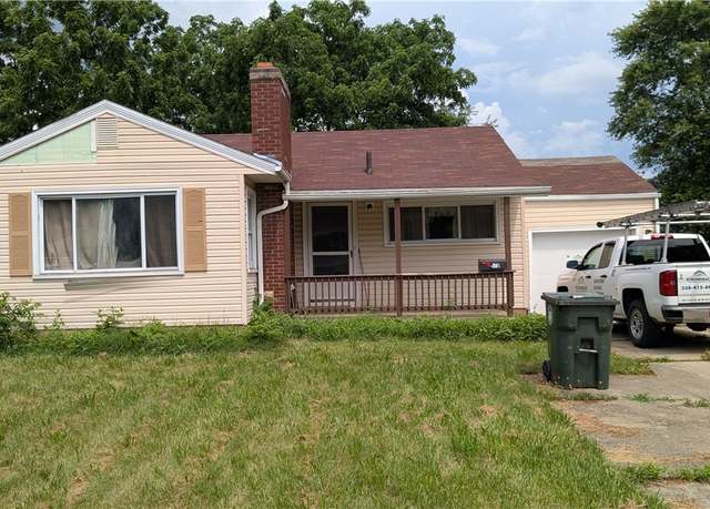 Property at 2550 Ellis Ave NE, Canton, OH 44705, 2 beds, 2 baths