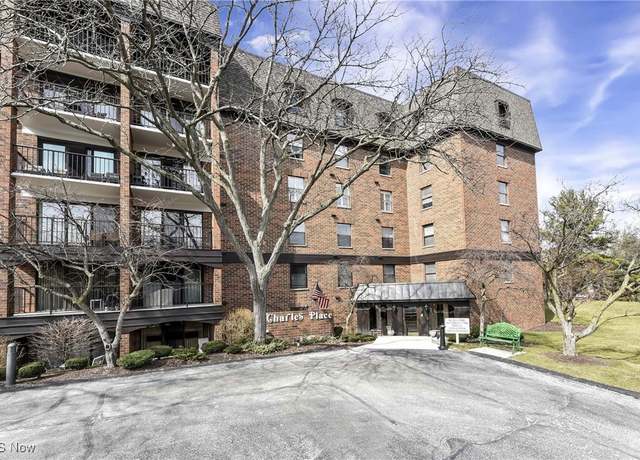 Property at 700 Brick Mill Run #301, Westlake, OH 44145, 3 beds, 2 baths