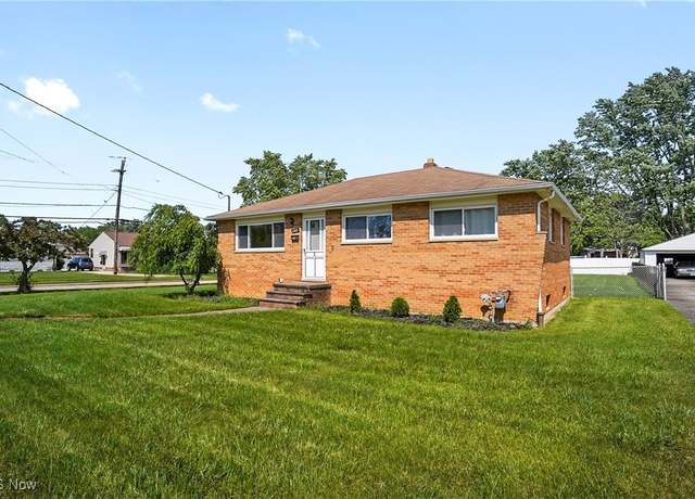 Property at 6401 Scott Dr, Brook Park, OH 44142, 3 beds, 1 bath