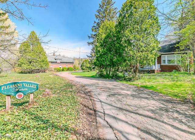 Property at 38031 Pleasant Valley Rd, Willoughby Hills, OH 44094, 4 beds, 1 bath
