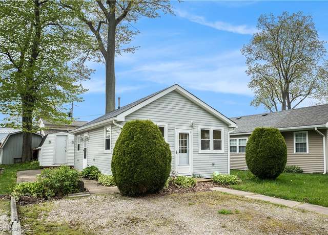 Property at 5755 Lake Rd W #6, Ashtabula, OH 44004, 2 beds, 1 bath