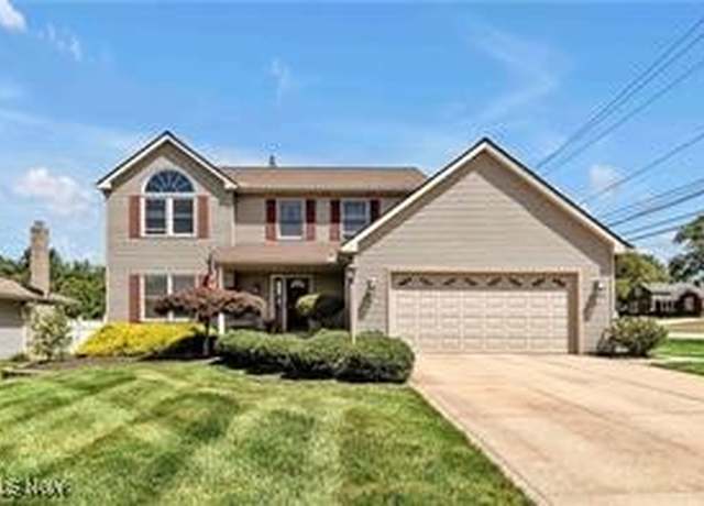 Property at 1030 Guadalupe Dr, Parma, OH 44134, 4 beds, 3 baths