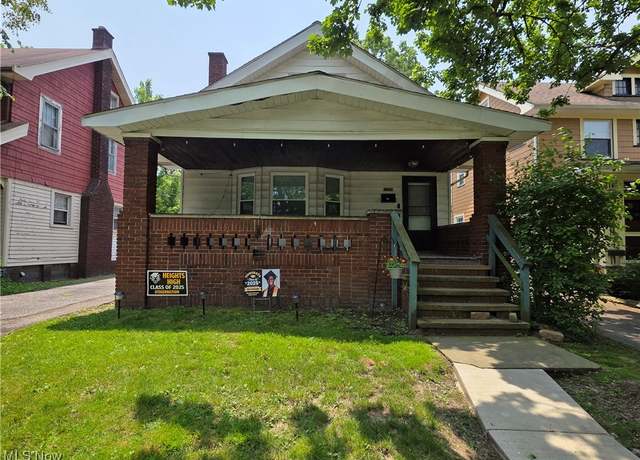 Property at 3270 Berkshire Rd, Cleveland Heights, OH 44118, 4 beds, 1 bath