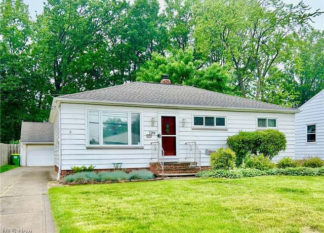 Property at 720 E 300th St, Willowick, OH 44095, 3 beds, 2 baths