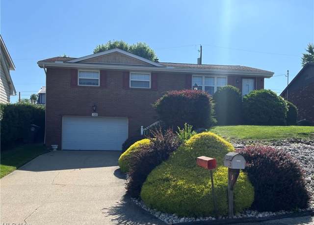 Property at 120 Brockton Rd, Steubenville, OH 43953, 3 beds, 2 baths
