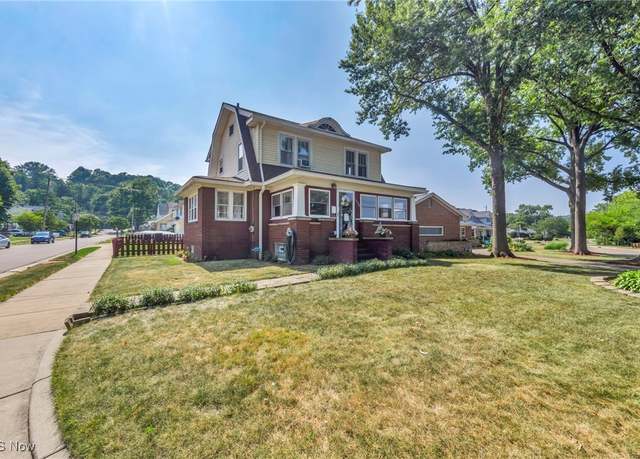 Property at 1694 Summit Lake Blvd, Akron, OH 44314, 3 beds, 2 baths