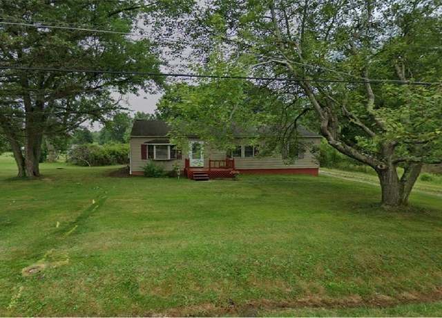 Property at 1235 Elm St, Sebring, OH 44672, 2 beds, 1 bath