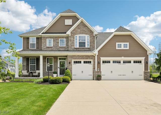 Property at 3101 Fairview Dr, Avon, OH 44011, 4 beds, 3.5 baths