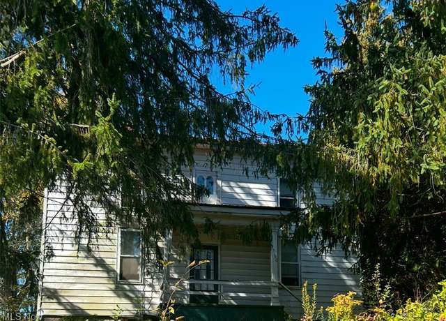 Property at 15150 Smith Rd, Kensington, OH 44427, 4 beds, 1 bath