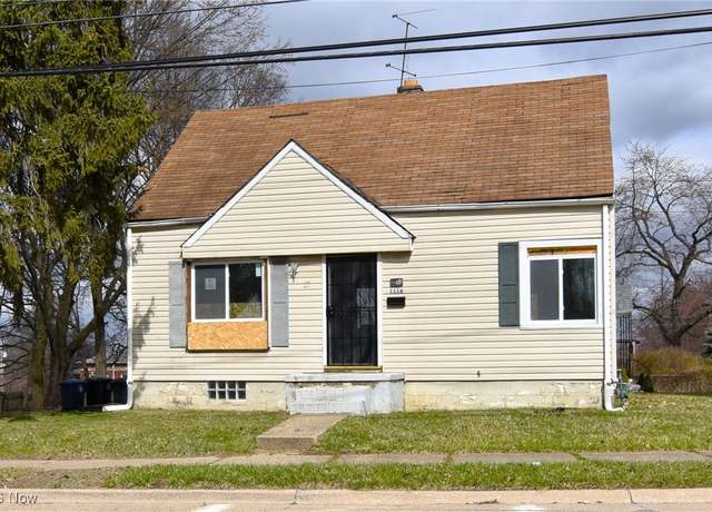 Property at 1118 Hartford Ave, Akron, OH 44320, 3 beds, 1 bath