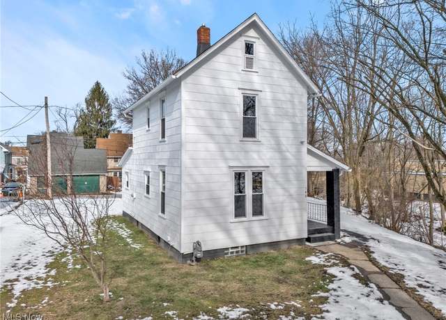Property at 140 E High St, Alliance, OH 44601, 2 beds, 1 bath
