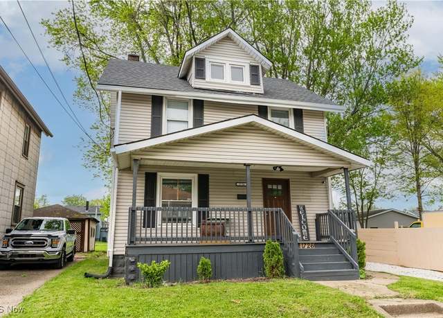 Property at 1726 Edwards Ave NE, Canton, OH 44705, 3 beds, 1 bath