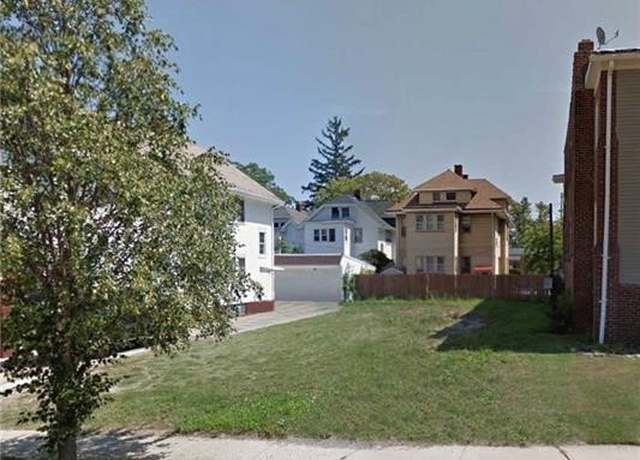 Property at 1503 Victoria Ave, Lakewood, OH 44107