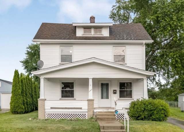 Property at 758 Jones St, Hubbard, OH 44425, 3 beds, 1.5 baths