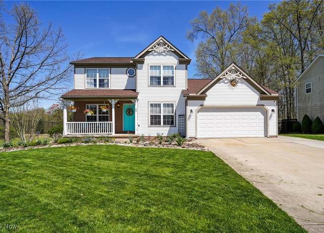 Property at 803 Collins Pond Dr, Ravenna, OH 44266, 3 beds, 3 baths