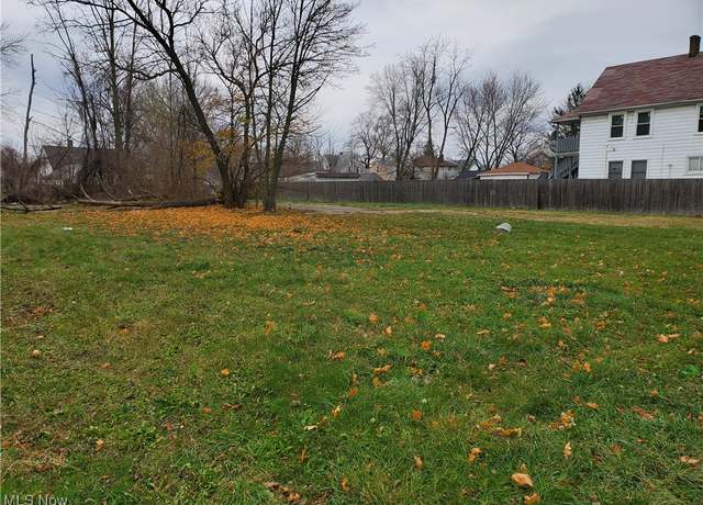 Property at 901-905 W 14th St, Lorain, OH 44052