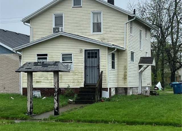 Property at 2304 E 28th St, Lorain, OH 44055, 3 beds, 1 bath