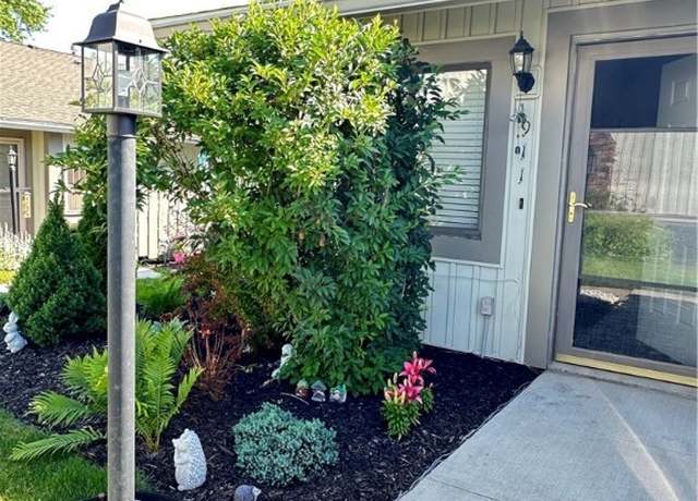 Property at 911 Kirkwall Dr, Akron, OH 44321, 3 beds, 2 baths