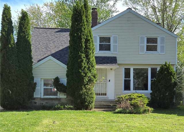 Property at 19808 Shakerwood, Warrensville Heights, OH 44122, 4 beds, 2 baths