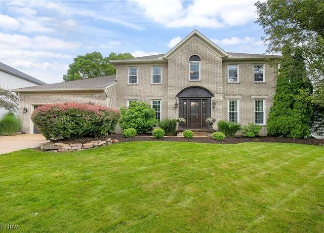 Property at 763 Brentwood Blvd, Copley, OH 44321, 4 beds, 3.5 baths