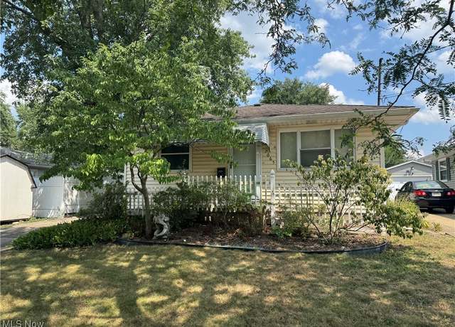 Property at 2065 Hackberry St, Akron, OH 44301, 3 beds, 2.5 baths