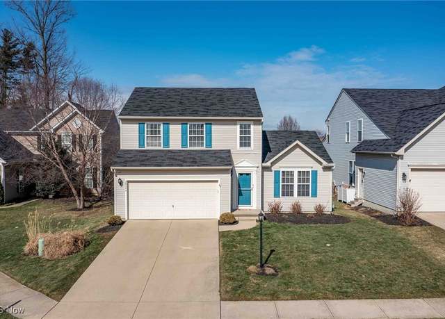 Property at 38044 Edge Meadow Ct, North Ridgeville, OH 44039, 3 beds, 2.5 baths