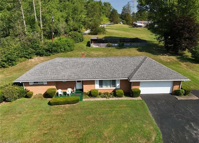 Property at 6291 Veterans Blvd, Chester, WV 26034, 4 beds, 2 baths