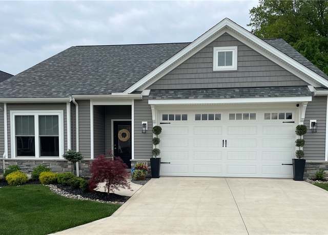 Property at 7892 Fox Hunter Ln, Concord, OH 44077, 3 beds, 2 baths