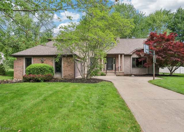 Property at 30408 Hilliard Ct, Westlake, OH 44145, 5 beds, 4 baths
