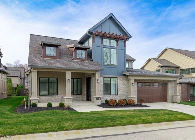 Property at 2530 Edgewood Trce, Pepper Pike, OH 44124, 3 beds, 2.5 baths