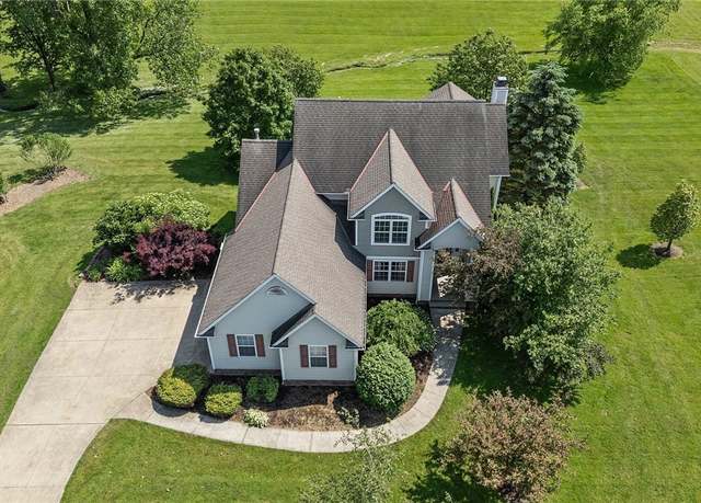 Property at 11685 Hosford Rd, Chardon, OH 44024, 4 beds, 2.5 baths