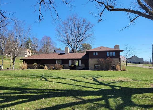 Property at 390 Oak Park Rd, Cadiz, OH 43907, 3 beds, 3 baths